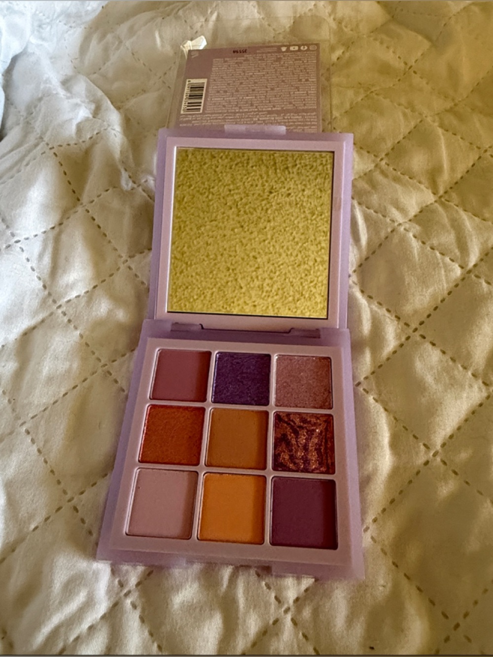HudaBeauty Pastel LilacTone 9-Color Eyeshadow Palette - Purple Case